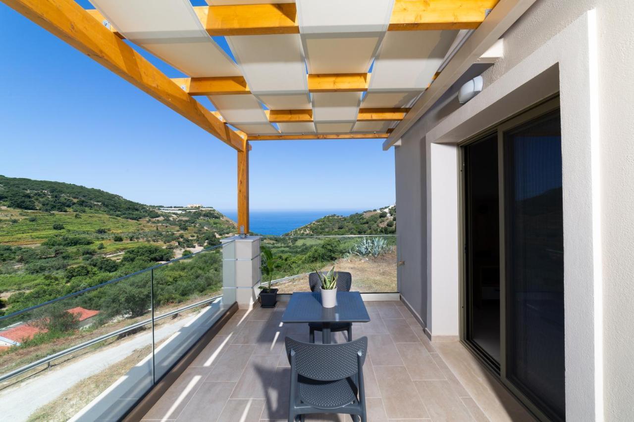 Sky View Suites Kefalonia Vovikes Luaran gambar