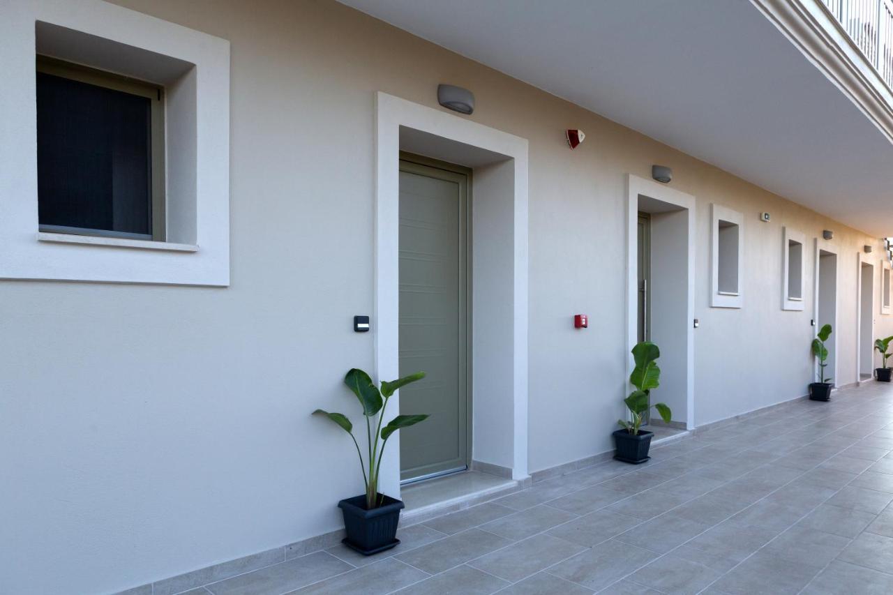 Sky View Suites Kefalonia Vovikes Luaran gambar