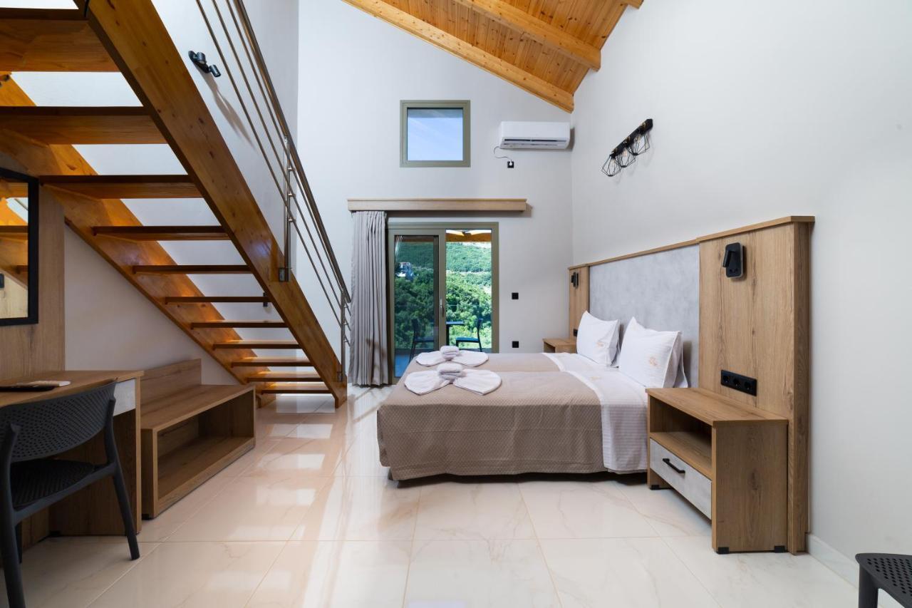 Sky View Suites Kefalonia Vovikes Luaran gambar