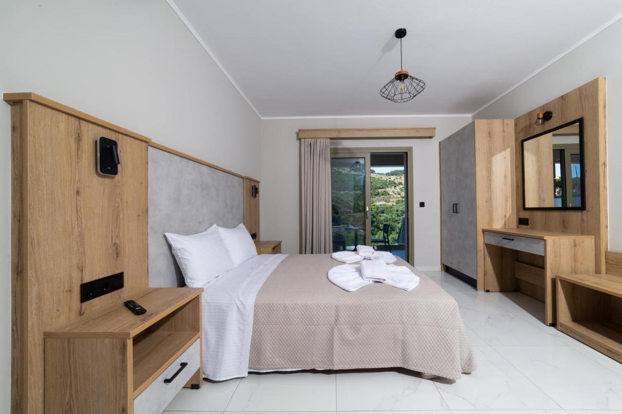 Sky View Suites Kefalonia Vovikes Luaran gambar