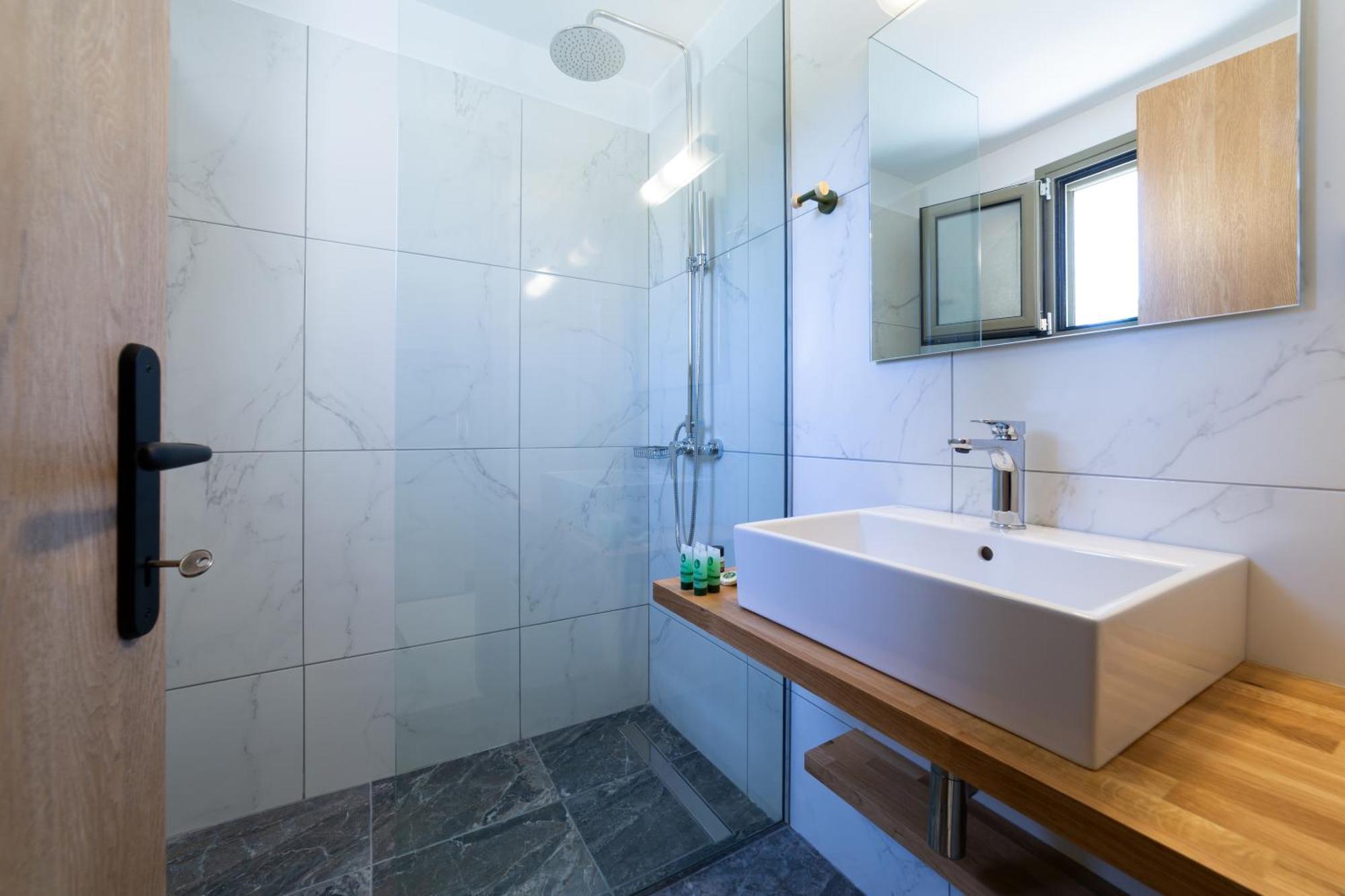 Sky View Suites Kefalonia Vovikes Luaran gambar